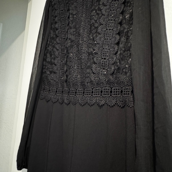 EMPRADA Black Lace Sheer Sleeve Jumpsuit – Size XL (New With Tags) - Picture 6 of 11